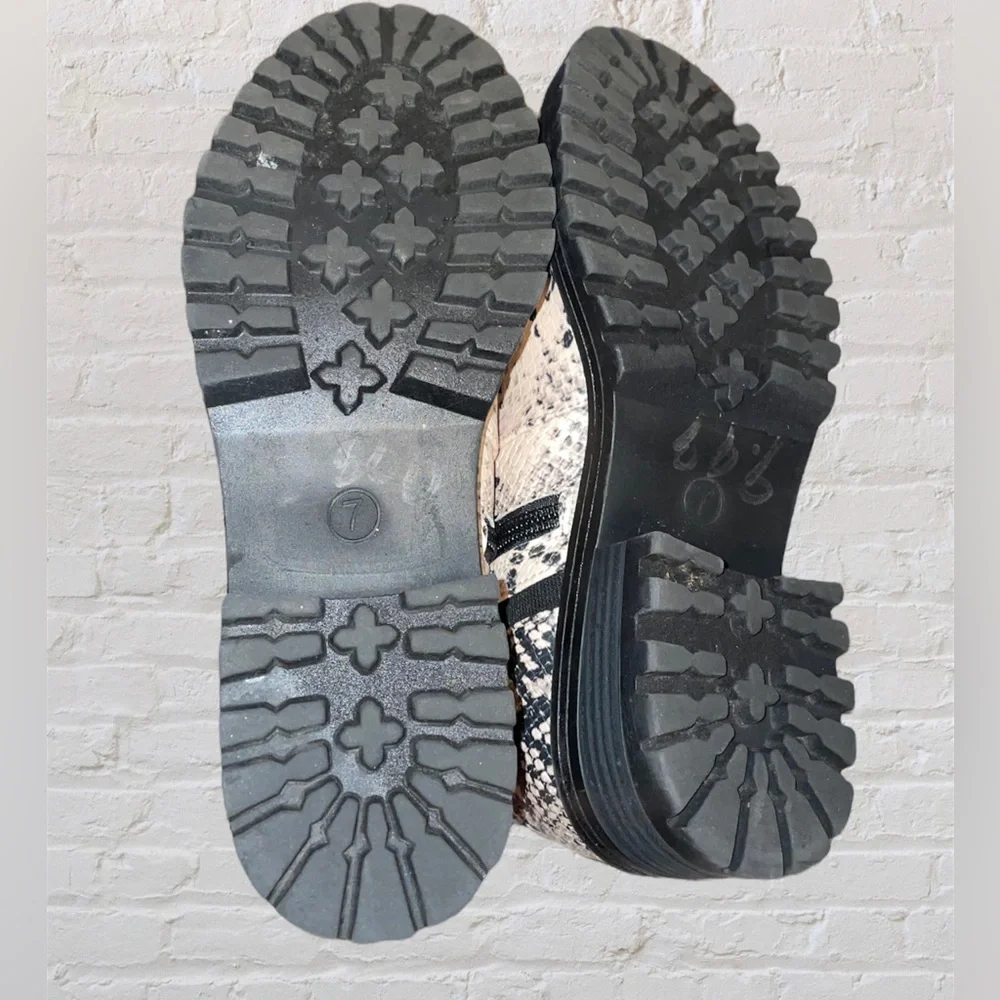 Snakeskin universal threads boots - Picture 8 of 8